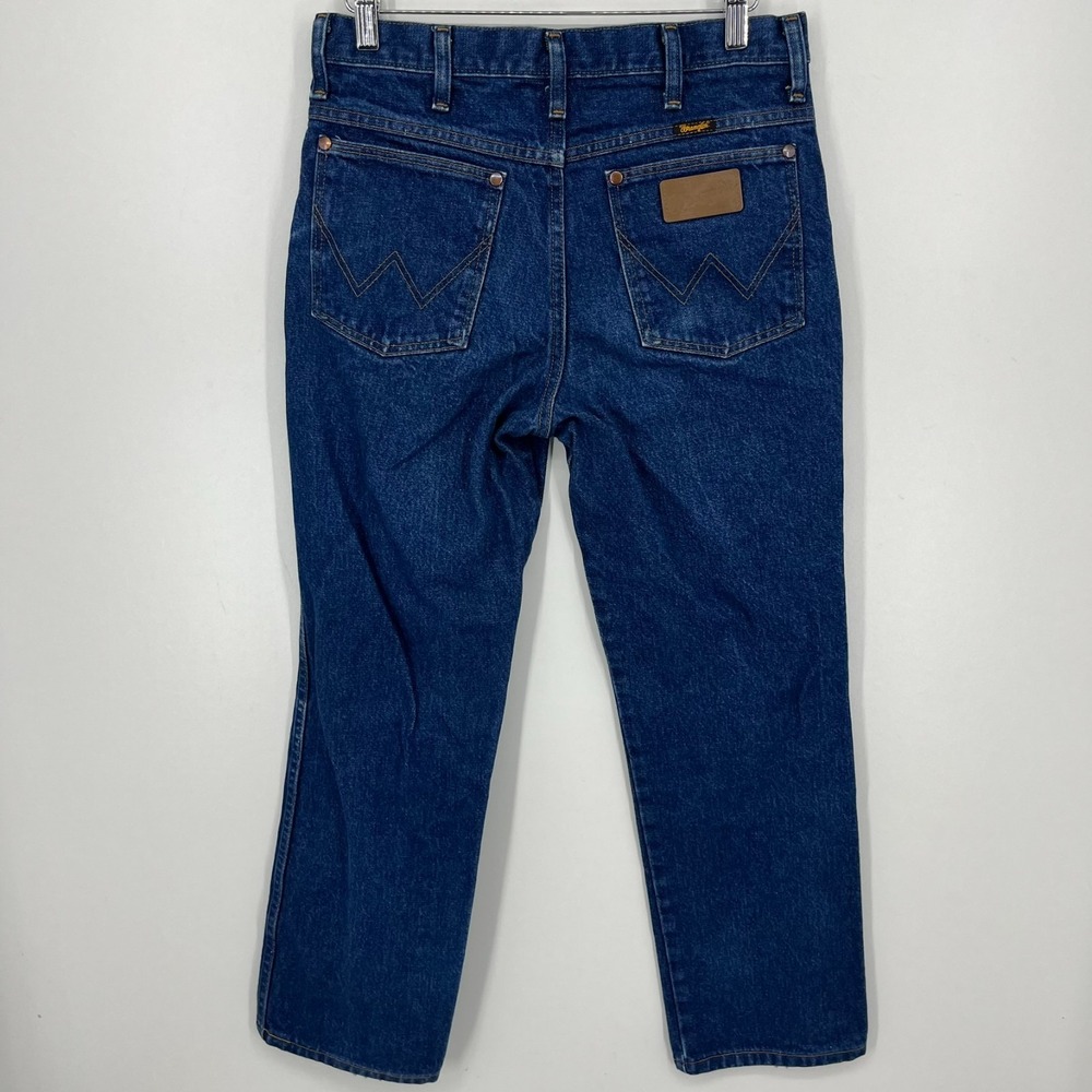 Wrangler Jeans Men's Size 30x32 Blue Straight Leg Cotton Dark Wash 936PWD